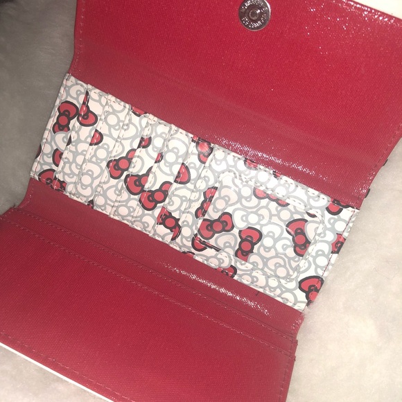 Hello Kitty Face Wallet - Picture 3 of 4